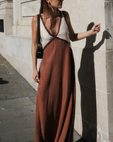 Jacky - Lightweight V-Neck Maxi Dress