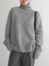Michella - Elegant Turtleneck