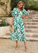 Estella - Flattering Floral Midi Dress