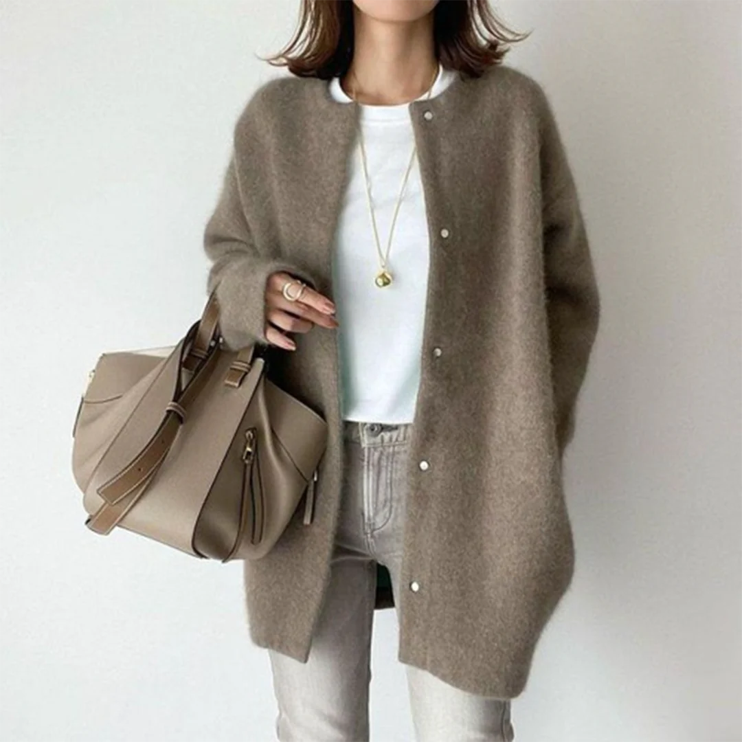 Eliana - Warm and soft cardigan