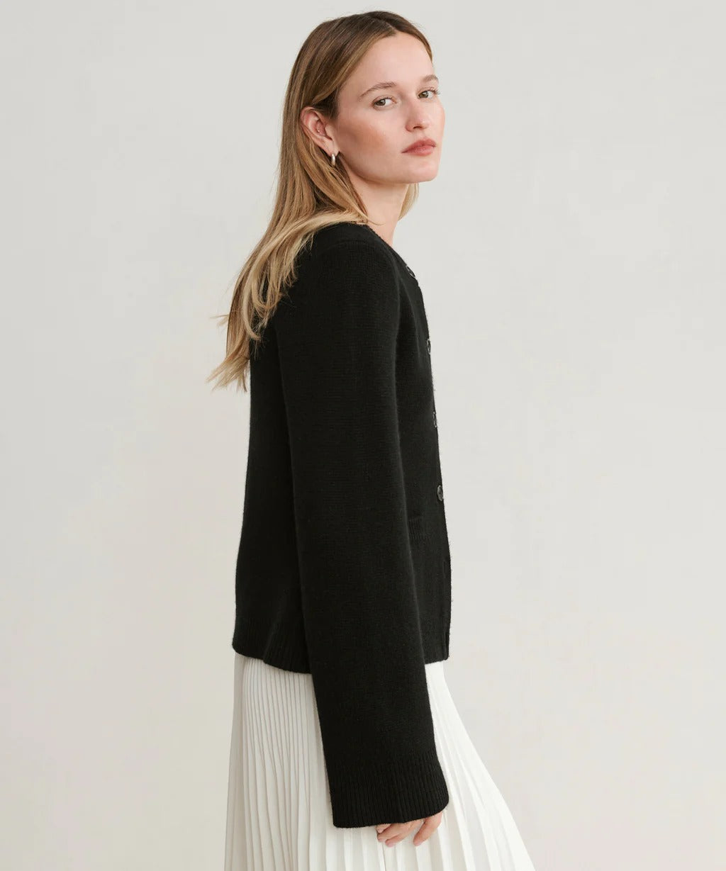 Margery - Elegant wool cardigan with button placket