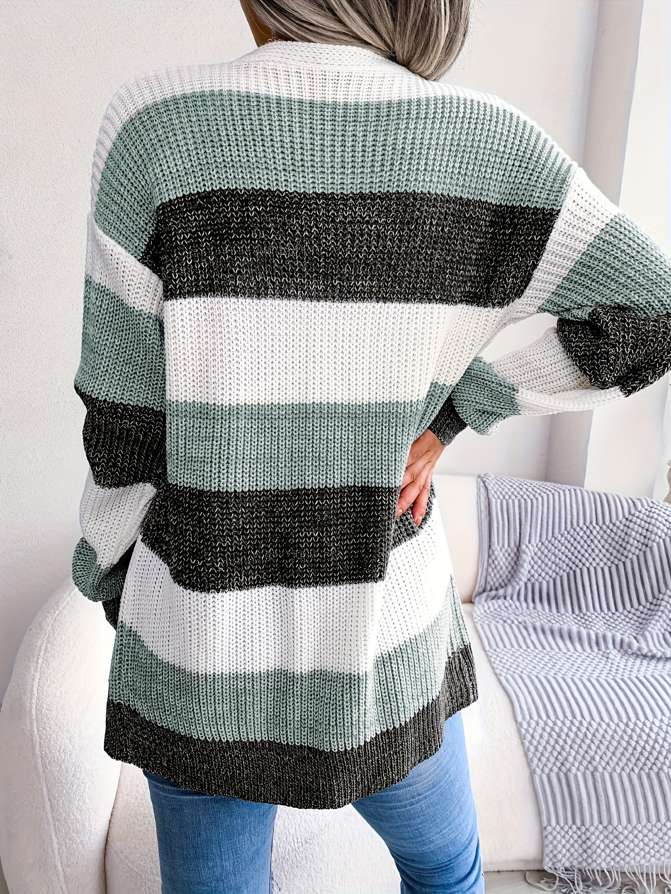 Agnes - Stylish Cardigan
