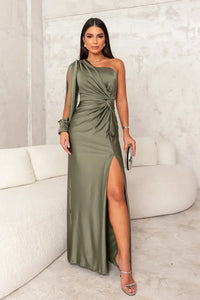 Becca - Elegant Maxi Dress