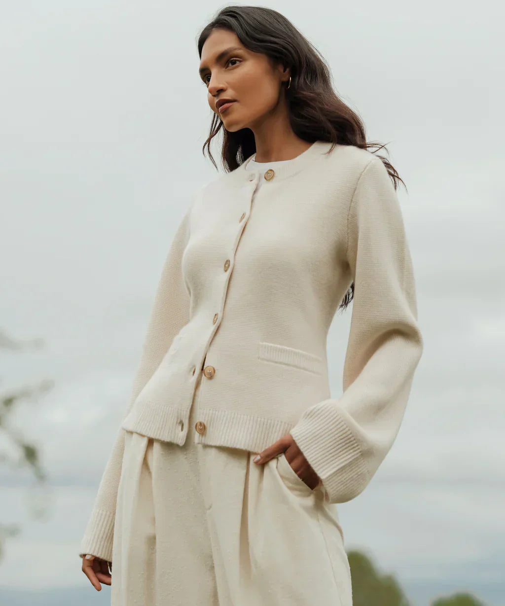 Margery - Elegant wool cardigan with button placket